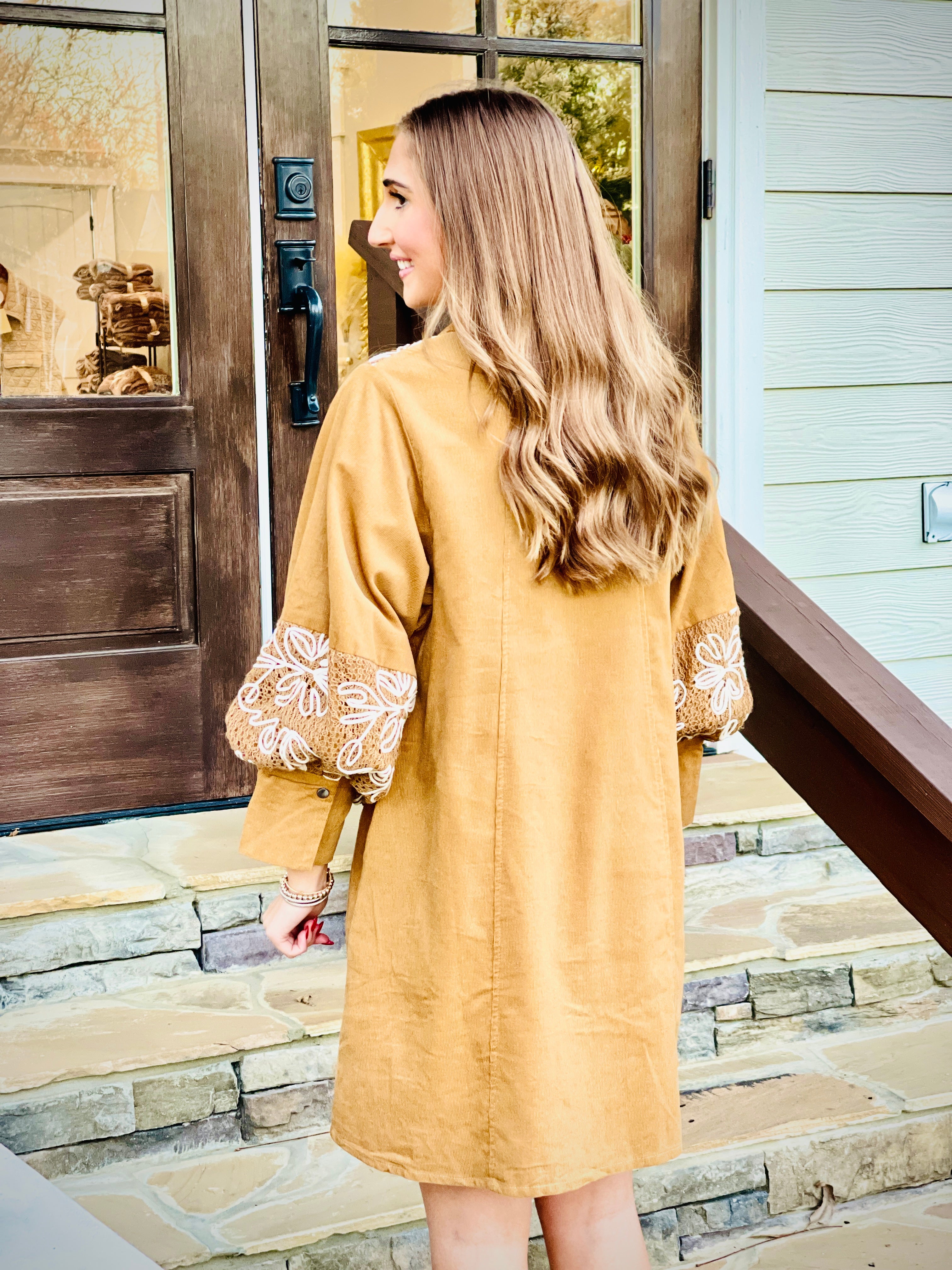 Delicate Detailed Embroidered Dress Large Delicate Detailed Embroidered Dress Large