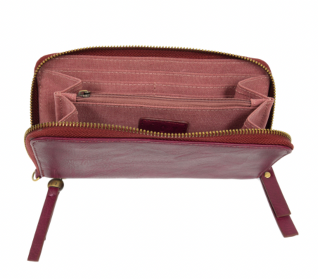 CHLOE ZIP AROUND WALLET/WRISTLET